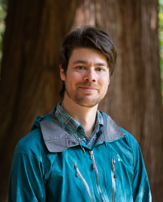 Winner: Ian Thomas for Green Islands-Poems from the Great Bear Rainforest